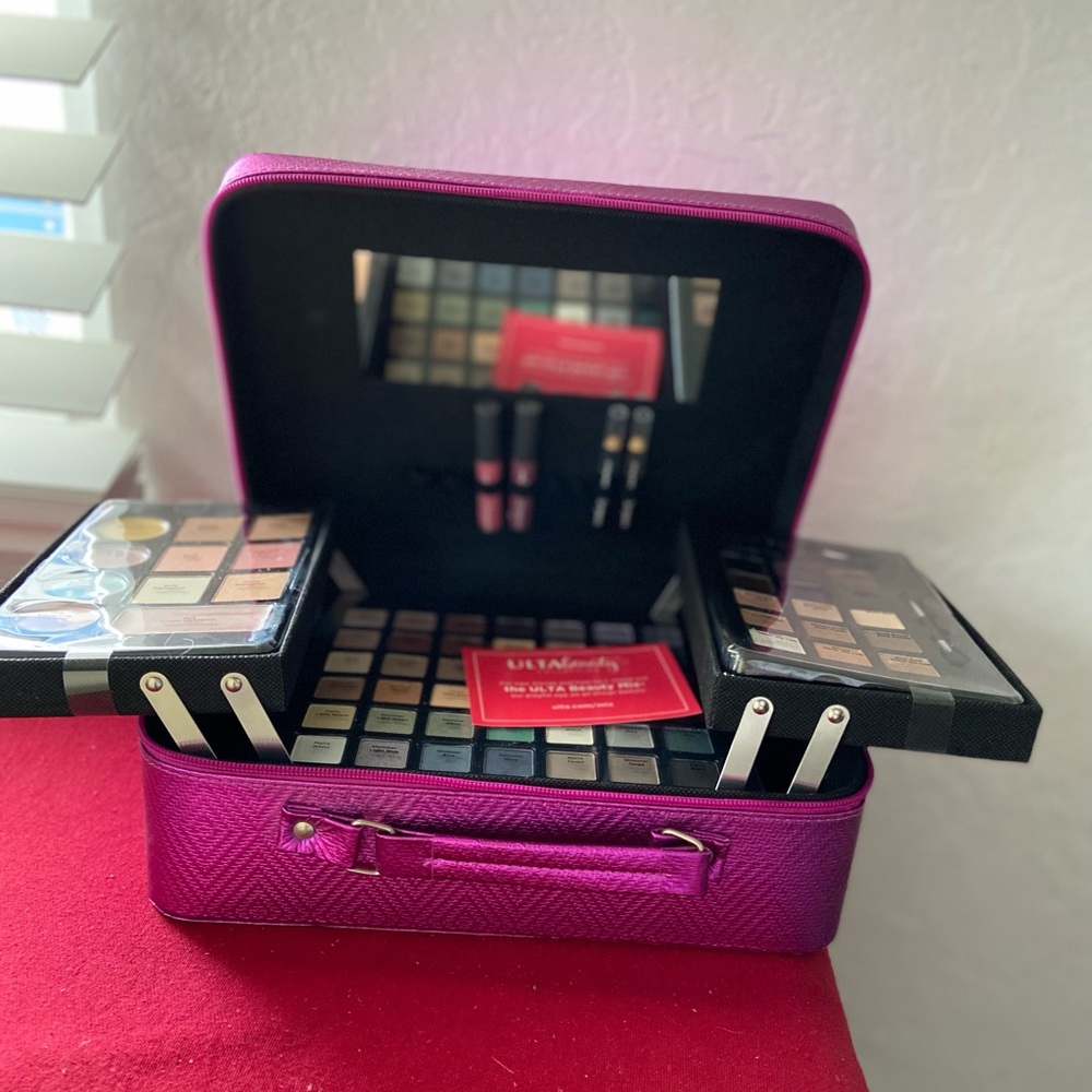 Make up case